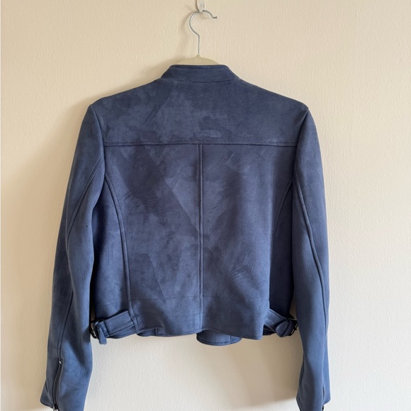 Suede Cropped Jacket 🦋 - Picture 2 of 3